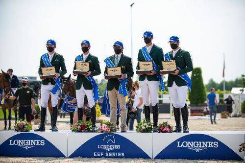 Ireland win at Peelbergen