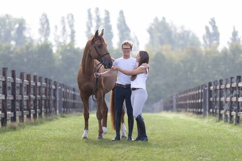 Belgian groom Alexy Callewaert and rider Mathieu Boureaud’hui. © Alexy Callewaert
