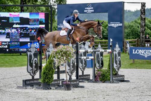 Norway’s Mira Oliva Hoeidal and her mount Mayfair at the 2026 Longines EEF Series regional qualifier in Drammen (NOR) © EEF