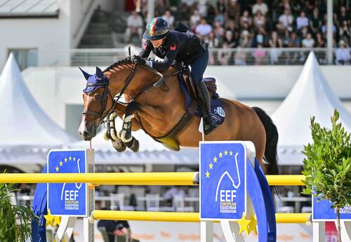 Giulia Martinengo Marquet (ITA) with Captain Morgan competing in the 2025 Longines EEF Series semi final in Budapest (HUN). © EFF