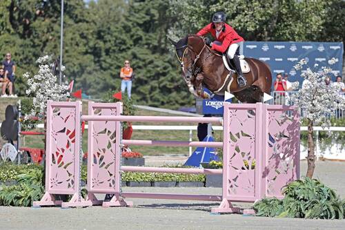 Jeroen Appelen and his mount King CJS claim victory for Team Belgium © EEF