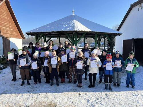 Children in Hungary recieve their first badge certificate