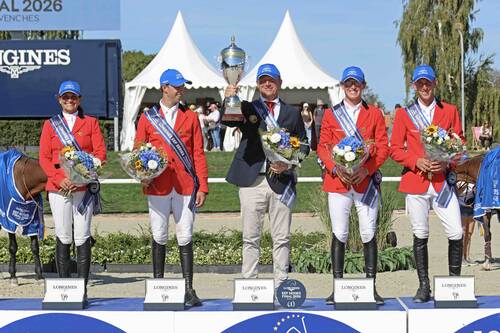 Team Belgium victorious at the 2026 Longines EEF Series Final Avenches (SUI) on Sunday 6 September 2026. L to R: Katja Haep, Roy van Beek, Chef d'equipe Filip Lacus, Mathieu Bourdeaud'Hui and Jeroen Appelen © EEF